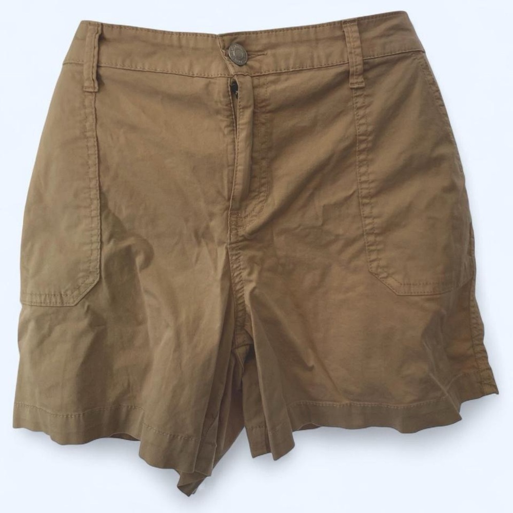 Tan cargo shorts #outdoorstyle St John Bay 12